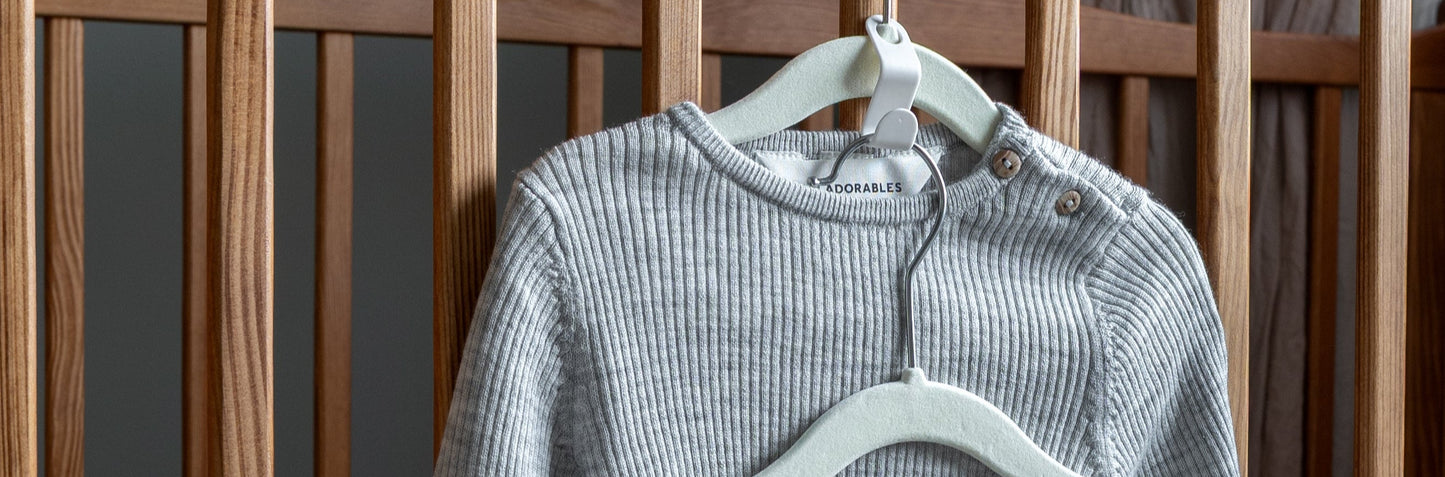 Set van 12 kledinghaakjes – Voor het maken van complete kledingsetjes – Ideaal voor kinderkleding en outfits per week