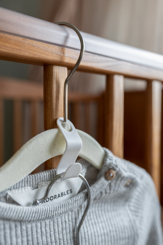 Set van 12 kledinghaakjes – Voor het maken van complete kledingsetjes  – Ideaal voor kinderkleding en outfits per week